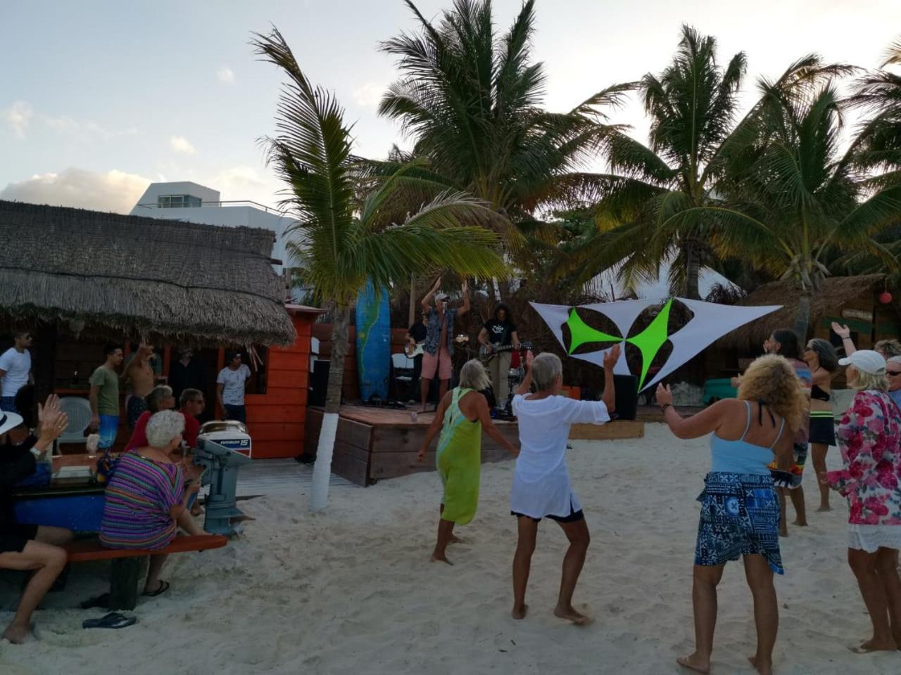 The Diving Lodge Downtown Puerto Morelos Exteriér fotografie